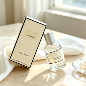 Eau de parfum 50ml pour femme, senteur verbena et thé blanc, longue tenue, parfum léger pour usage quotidien, vente en gros. - Product Image 4