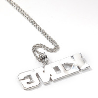 Personnalisé Glacé Baguette Nom Plaque Pendentif Rose Diamant Initiales Bling Cubique Zircon Lettre Nom Collier Pour Femmes Bijoux