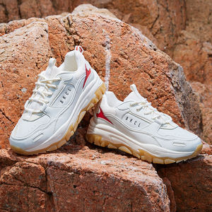 Akiii รองเท้าผ้าใบลำลองเน้นความสบายแบบคลาสสิกสำหรับผู้หญิงทันสมัยสไตล์สตรีทตัวติดตามในเมืองเทรนด์เกาหลี - Product Image 3