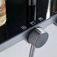 Ensemble de robinet de douche classique à poignée unique en chrome mural exposé avec jet doux en laiton pour salle de bain