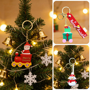 Porte-clés Poupée de Noël en PVC Souple Moulé par Coulée, Breloque de Sac Style Européen et Américain, Motif Dessin Animé Durable, Cadeau Promotionnel, Livré en Miniature - Product Image 3