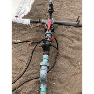 Válvula solenoide de riego Zanchen 24V AC con cuerpo de plástico y conexión roscada para sistemas de riego por goteo - Product Image 1