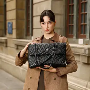 Borsa da donna di lusso ad alta capacità firmata Tote bag nera da donna a tracolla con catena in morbida pelle sintetica