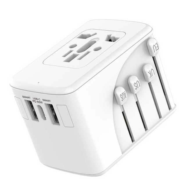 New Arrival 65W Gan 3 Ports 2Usb+Type-C High Speed Mobile Phone Universal Travel Adapter Charger International Plugs Sockets