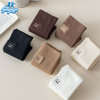 Chaussettes ras du cou pour femme de haute qualité, respirantes, en coton doux, pour l'automne et l'hiver, anti-humidité, confortables, brodées motif sourire, tons terreux