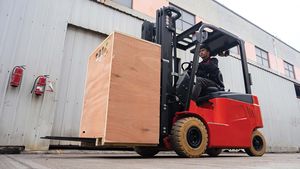 2.5 Ton 3 Ton Diesel Multifunctional Mini Forklift Truck <b>Used</b> with Euro5/EPA Pallet Packed for Terrain Use - Product Image 3