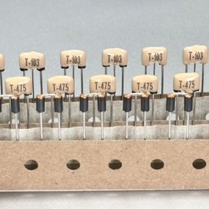 Chất lượng cao Ba dẫn tụ điện số lượng lớn bán buôn linh kiện điện tử từ Quảng Đông Trung Quốc - Product Image 2