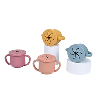 Tasse à bec souple en silicone sans BPA, certifiée CE CPC, personnalisable, pour bébé, avec paille, anti-déversement, pour collations des tout-petits