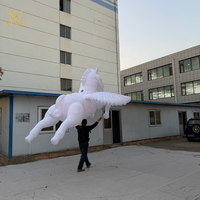 Marionnette gonflable en forme de cheval au galop pour les activités de spectacle du Nouvel An
