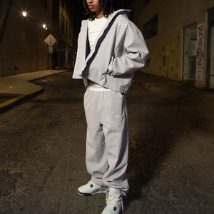 OEM 맞춤형 3m 반사 지퍼 후드티 및 나일론 트랙 팬츠 윈드브레이커 트랙수트 경량 조거 나일론 윈드치터 세트 - Product Image 3