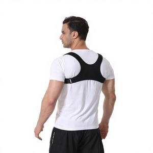 <span class=keywords><strong>Correcteur</strong></span> <span class=keywords><strong>de</strong></span> <span class=keywords><strong>posture</strong></span> ultra léger et réglable avec tissu respirant, discret sous les vêtements, pour une meilleure <span class=keywords><strong>posture</strong></span> du haut du <span class=keywords><strong>dos</strong></span> - Product Image 3