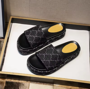 Ciabatte di Lusso Firmate da <span class=keywords><strong>Donna</strong></span>, <span class=keywords><strong>Sandali</strong></span> con Plateau Scavato, Ciabatte da <span class=keywords><strong>Spiaggia</strong></span> da <span class=keywords><strong>Donna</strong></span> - Product Image 5