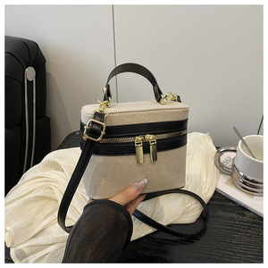 Nuevo Bolso de Hombro Cruzado para Mujer, Pequeño, Cuadrado, con Cremallera y Diseño de Empalme de Colores, Estilo Extranjero, Moderno y Portátil - Product Image 3