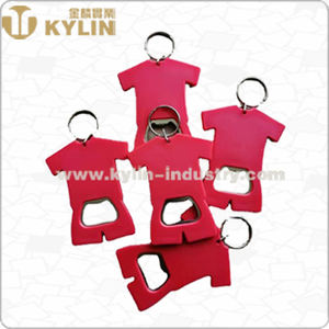 Ouvre-bouteille de bière en forme de <span class=keywords><strong>T</strong></span>-<span class=keywords><strong>shirt</strong></span> de footballeur de jeu de football avec impression cmyk et ouvre-<span class=keywords><strong>t</strong></span>-<span class=keywords><strong>shirt</strong></span> de joueur de porte-clés - Product Image 3