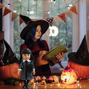 Poupée Wednesday Addams de 18 pouces, style American Girl, avec accessoires, pour filles de 8 à 13 ans - Product Image 3