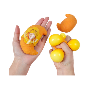 Juguetes Antiestrés de Croissant para Apretar 2025, Juguete de Descompresión para Niños, Regalos y Premios para el Aula, Croissant Suave - Product Image 4