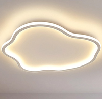 Éclairage créatif nordique moderne minimaliste populaire pour les chambres de princesse des enfants, luminaire de plafond en forme de nuage