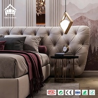Ensemble de lit de luxe en velours taille King avec tête de lit capitonnée et incurvée, mobilier sur mesure complet pour villa, hôtel, et manoir