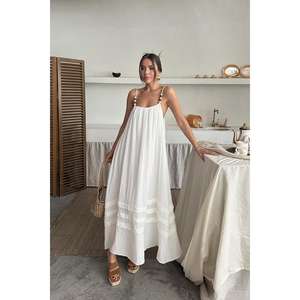 Robe élégante en mousseline blanc cassé à fines bretelles, taille naturelle, coupe ample, dos nu, respirante, pour tenue décontractée, en tissu tissé à fines bretelles spaghetti - Product Image 4