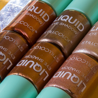 Fard à paupières liquide à paillettes OEM imperméable à l'eau à haute teneur en pigment