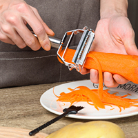 Multifunctionele 420J2 roestvrijstalen fruit- en groentesnijder/schiller