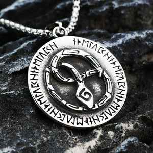 Pendentif pour homme en acier inoxydable de style nordique rétro, charme serpent viking, design géométrique, bijou cadeau, accessoire de mode - Product Image 1