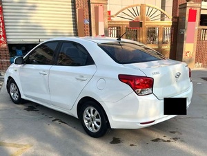 Hyundai Accent Sedán Usado 2018 1.4L 95HP Automático 5 Asientos Volante a la Izquierda Color Blanco - Product Image 1