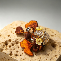 Bros Pin Daun Ginkgo Buatan Tangan Etnis Miao Cina, Ornamen Cangkang Biji, Hiasan Bunga, Berlian Imitasi, Bros Daun Logam Berongga