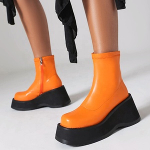 Bottines à talons compensés pour femmes, couleurs bonbons, plateforme à semelle épaisse, bottines courtes confortables avec fermeture éclair latérale - Product Image 3