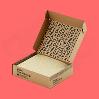 Boîte cadeau en carton ondulé blanc et rose écologique réutilisable en gros avec logo personnalisé imprimé pour l'expédition de vêtements et de cosmétiques