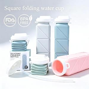 Bouteille d'eau pliable en silicone multi-sections avec poignée pour l'escalade - Product Image 2