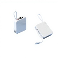 Universeller Stecker 20W 22,5W Abnehmbarer 2-in-1 LED Digital-Display 6000mAh Powerbank mit Integriertem Doppelkabel Schnellladung Dual-USB-Anschluss