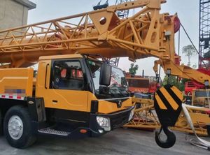 เครน QY50KA 50ton <span class=keywords><strong>รถ</strong></span>บรรทุก<span class=keywords><strong>มือ</strong></span><span class=keywords><strong>สอง</strong></span>อุปกรณ์ก่อสร้างขนาดใหญ่ของจีน - Product Image 2