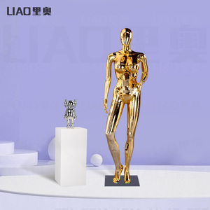 Manichino Femminile in Plastica Cromata Oro e Argento con Seno Grande, Testa e Supporto per Esposizione Abbigliamento, Produzione Cinese - Product Image 6