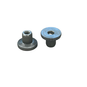 Tuerca en T de Acero al Carbono Niquelada con Cabeza Plana Moleteada, Tuerca Remachable Roscada de 7mm de Ancho, Grado A - Product Image 4