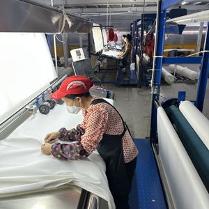 Tissu en denim sergé Lizhi XH6002W, extensible, doux, respirant, matière première pour vêtements de marque pour garçons - Product Image 6