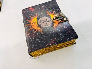 Cuaderno de Cuero con Diseño de Calavera de Cuervo Gótico 5x7, Grimoire de Hechizos de Brujería para Halloween, Regalo para Hombres, Cuaderno Promocional - Product Image 2