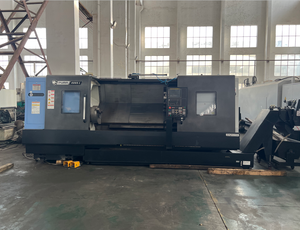 Centro de Torneado CNC Horizontal Usado Doosan PUMA 4005L, FANUC 0i-TF Plus, 550mm de Diámetro, Bancada de 2092mm de Longitud, para Torneado de Alta Resistencia - Product Image 1