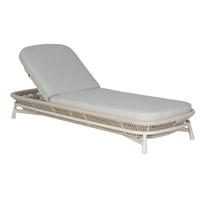 Chaise longue d'extérieur en corde tressée blanc crème avec dossier réglable et coussin beige