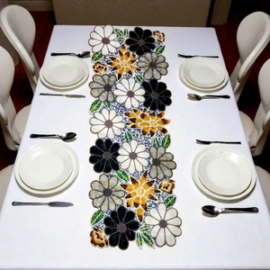 Ali Fashion Art AFA01 Chemin de table rectangulaire en tissu bohème, fait main, luxueux, brodé de fleurs, écologique, léger et durable - Product Image 1