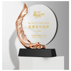 चमकदार क्रिस्टल क्राफ्ट K9 क्रिस्टल ग्लास अनुकूलित धातु ट्रॉफी कस्टम डिजाइन गोल्डन अवार्ड्स प्लक्स ट्रॉफी - Product Image 3