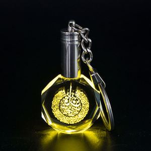 Porte-clés en cristal K9 transparent vierge, rond, personnalisable avec logo gravé au laser, en verre LED, pour cadeau, vente en gros à bas prix du Zhejiang - Product Image 3