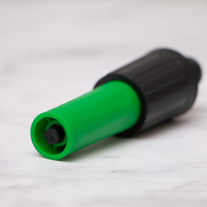 Pistola de agua de plástico con pulverización directa, boquilla ajustable de 0,3 mm para jardín, lavado de coches, limpieza del hogar - Product Image 3