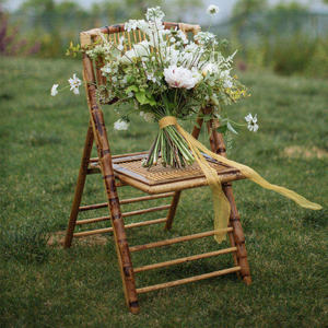 Precio barato al por mayor apilable Hotel banquete restaurante al aire libre boda fiesta salón de madera curvada de madera maciza comedor sillas con respaldo cruzado - Product Image 3