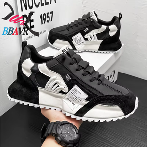 Zapatillas deportivas casuales de verano para hombre Left Right European Station, con parte superior de malla transpirable, entresuela de goma y suela elevada para correr. - Product Image 2