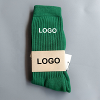 Kaos Kaki Kru Bergaris Warna Solid Katun Ribbed Bernapas Gaya Retro Kasual Logo Kustom OEM/ODM Pria Wanita