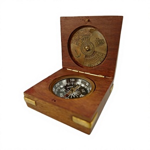 Boussole décorative artisanale en laiton, boîte nautique style vintage, articles cadeaux boussole nautique, souvenirs sculptés et cadeaux promotionnels - Product Image 1