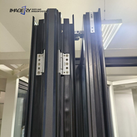 Porte coulissante et pliante en aluminium pour économiser de l'espace, idéale pour la décoration d'appartements et de maisons