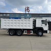 Camion benne HOWO 6x4 10 pneus remis à neuf, robuste, avec déchargement hydraulique, vente directe usine