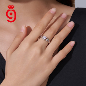 Bague en argent sterling S925 avec cœur Claddagh intemporel et accents de nœud celtique, sertie de moissanite, un cadeau significatif – Nouveauté très prisée - Product Image 5